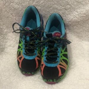 EUC Asics Gel Noosa Tri Athletic Shoes